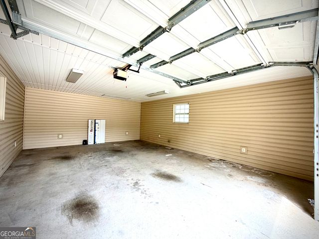 110 Holly Lakes Drive, Dublin, GA 31021
