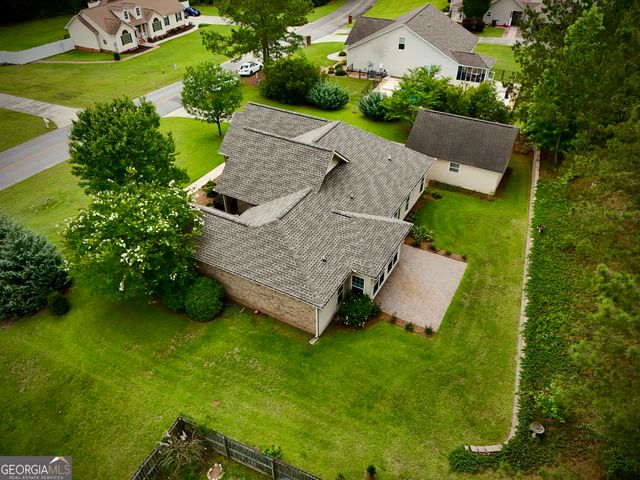 110 Holly Lakes Drive, Dublin, GA 31021