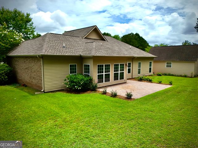 110 Holly Lakes Drive, Dublin, GA 31021