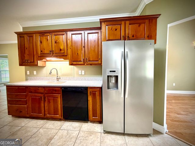 110 Holly Lakes Drive, Dublin, GA 31021