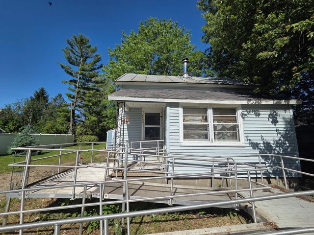 4426 12th Street, Dorr Twp, MI 49348