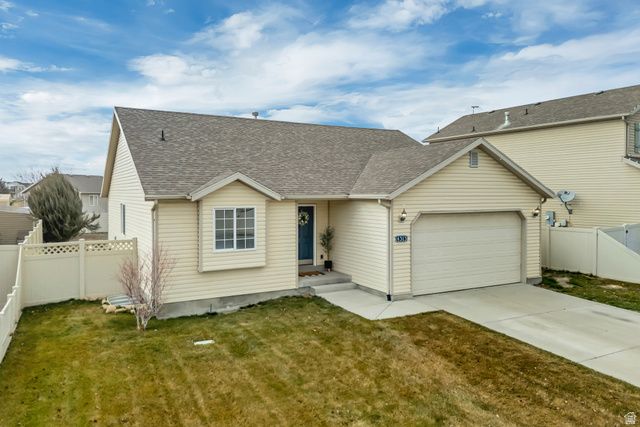 4313 N SADDLE HORN DR, Eagle Mountain, UT 84005