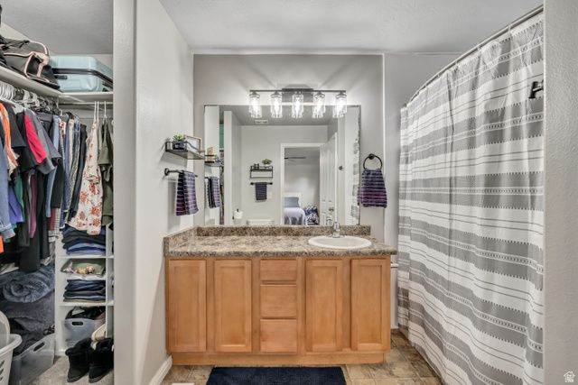 4313 N SADDLE HORN DR, Eagle Mountain, UT 84005