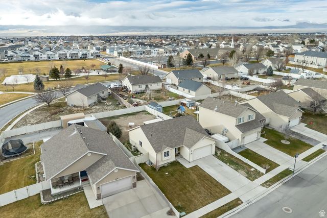 4313 N SADDLE HORN DR, Eagle Mountain, UT 84005