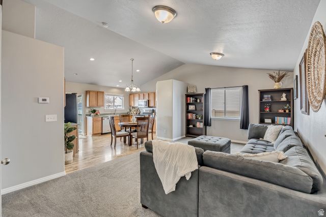 4313 N SADDLE HORN DR, Eagle Mountain, UT 84005