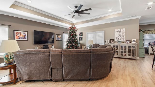 15 Hammock Circle, Freeport, FL 32439