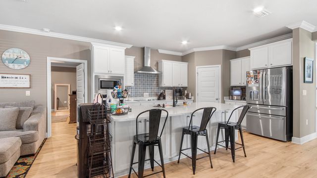 15 Hammock Circle, Freeport, FL 32439