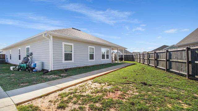 15 Hammock Circle, Freeport, FL 32439