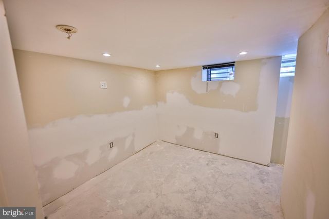 422 N COLLINGTON AVE, Baltimore, MD 21231