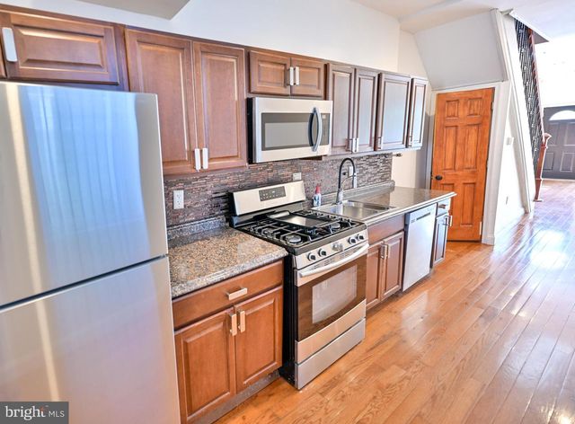 422 N COLLINGTON AVE, Baltimore, MD 21231