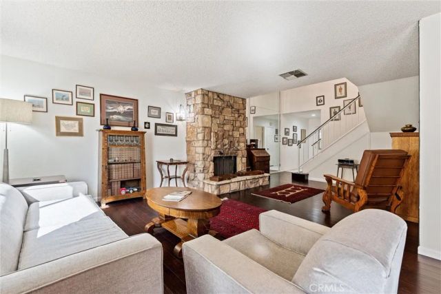 236 Hawk, Palmdale, CA 93551