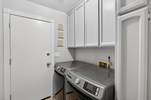 9332 Mapleview Way, Elk Grove, CA 95758