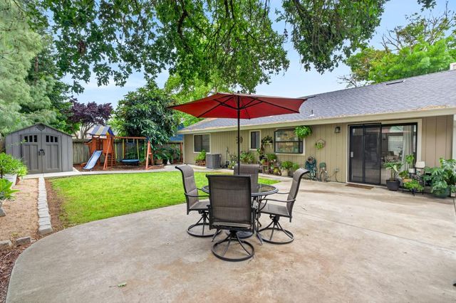 9332 Mapleview Way, Elk Grove, CA 95758