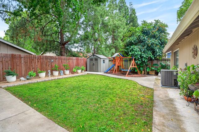 9332 Mapleview Way, Elk Grove, CA 95758