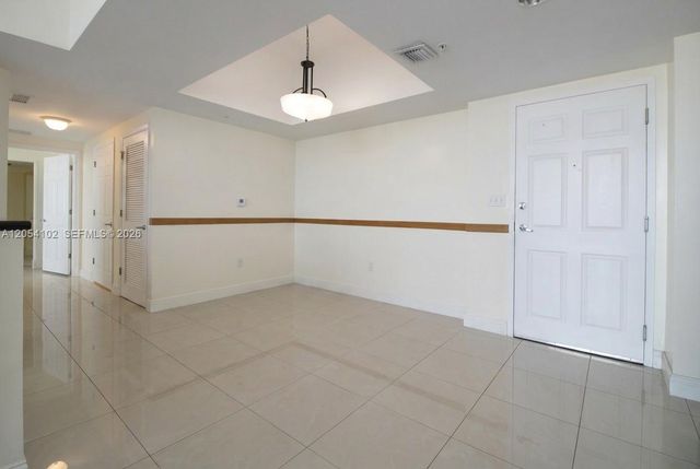 140 S Dixie Hwy 1019, Hollywood, FL 33020