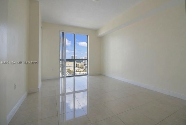 140 S Dixie Hwy 1019, Hollywood, FL 33020