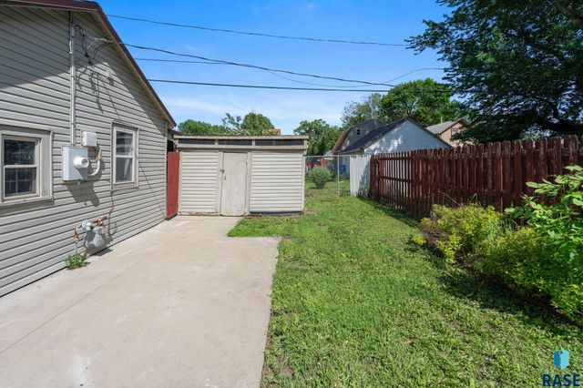1520 N Highland Ave Avenue, Sioux Falls, SD 57103