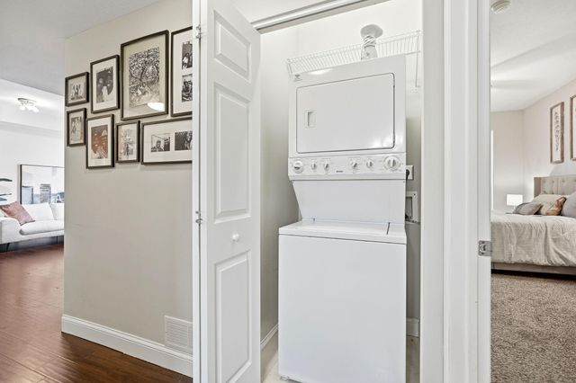 545 N 1st Street 400, Minneapolis, MN 55401