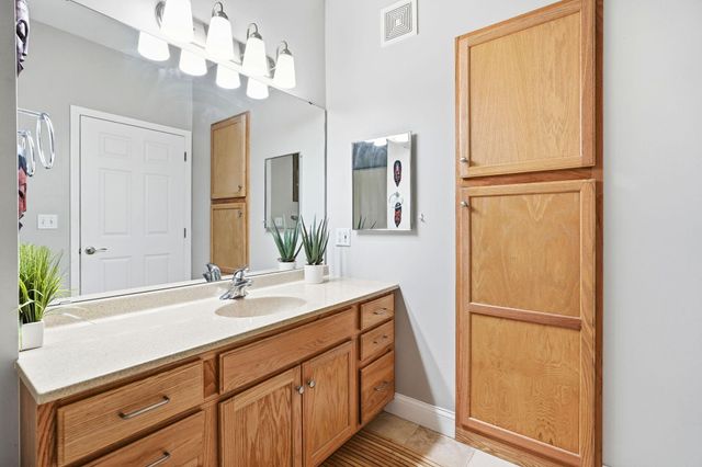 545 N 1st Street 400, Minneapolis, MN 55401