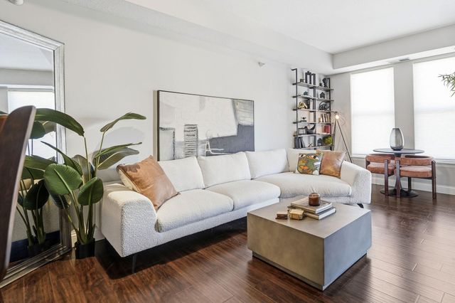 545 N 1st Street 400, Minneapolis, MN 55401