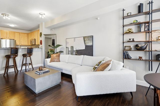 545 N 1st Street 400, Minneapolis, MN 55401