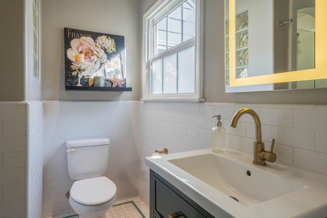 247 Oak Street, Salinas, CA 93901