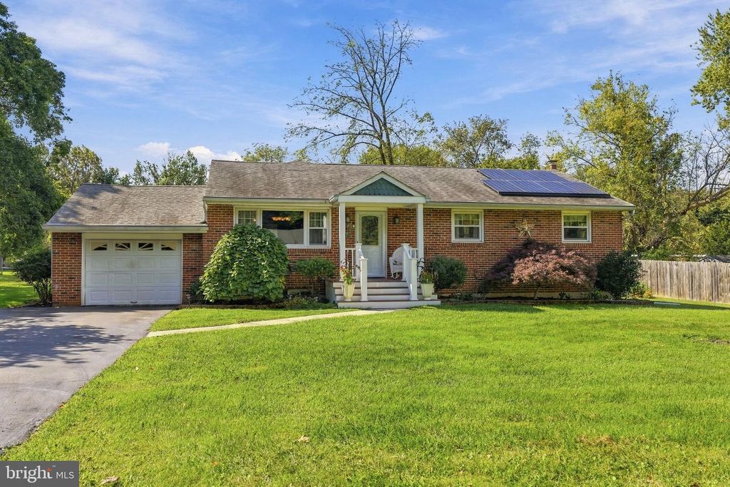 92 EVERGREEN DR, DOYLESTOWN, PA 18901 — photo 3