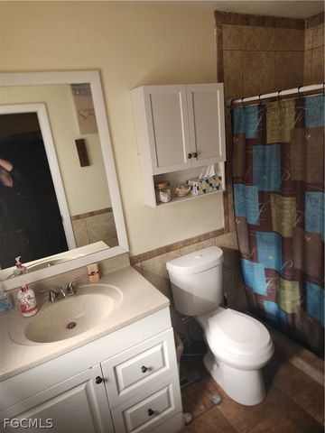 2102 SE 8th TER, Cape Coral, FL 33990