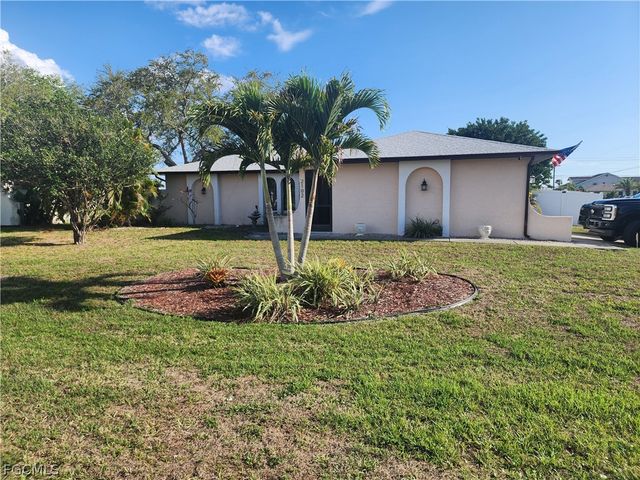 2102 SE 8th TER, Cape Coral, FL 33990