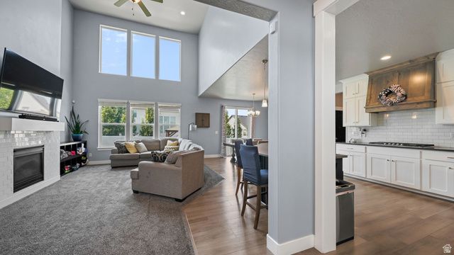 162 E ARROW CV, Saratoga Springs, UT 84045