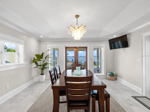 1828 VENETIAN POINT DRIVE, Clearwater, FL 33755