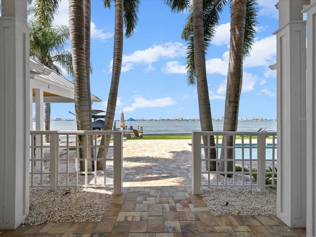1828 VENETIAN POINT DRIVE, Clearwater, FL 33755