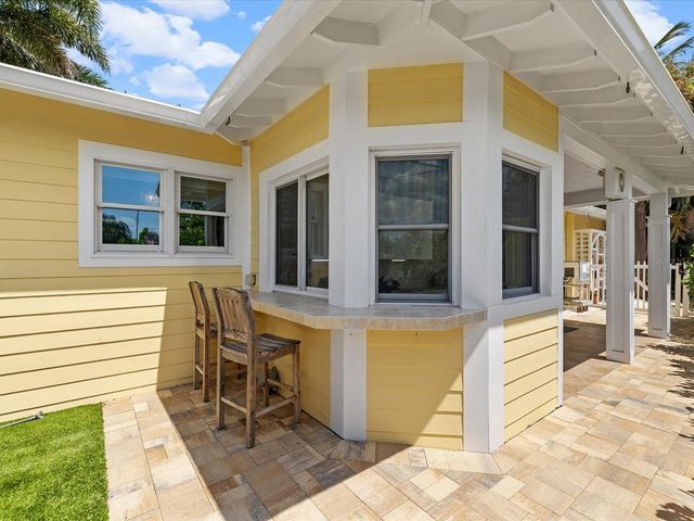1828 VENETIAN POINT DRIVE, Clearwater, FL 33755
