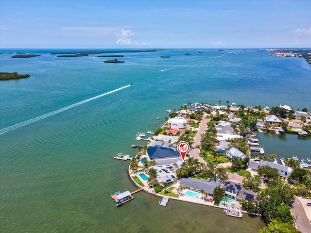1828 VENETIAN POINT DRIVE, Clearwater, FL 33755