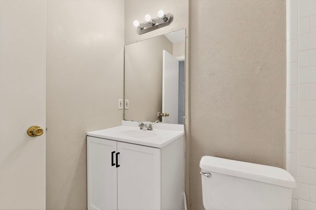 5908 Willow Valley Drive, Arlington, TX 76017