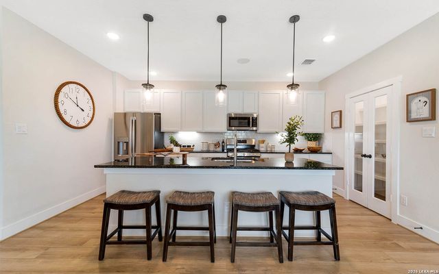 13011 AUDREY HBR, Von Ormy, TX 78073