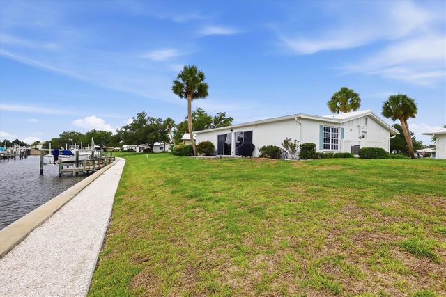 24 N OAKWOOD DRIVE N 24, Englewood, FL 34223