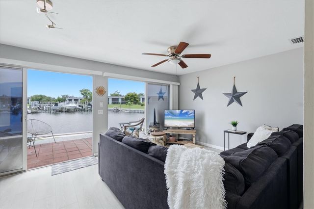 24 N OAKWOOD DRIVE N 24, Englewood, FL 34223
