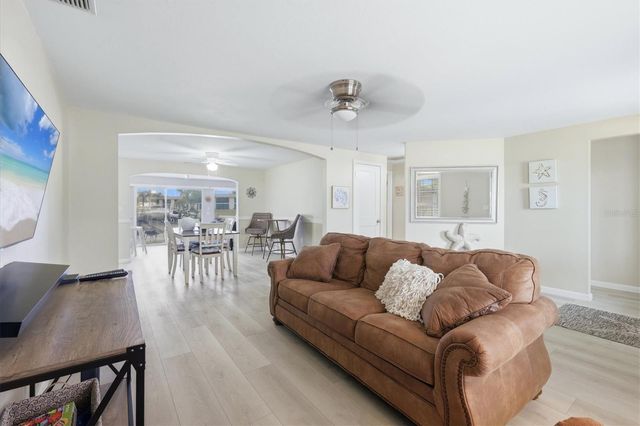 24 N OAKWOOD DRIVE N 24, Englewood, FL 34223