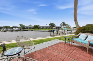 24 N OAKWOOD DRIVE N 24, Englewood, FL 34223