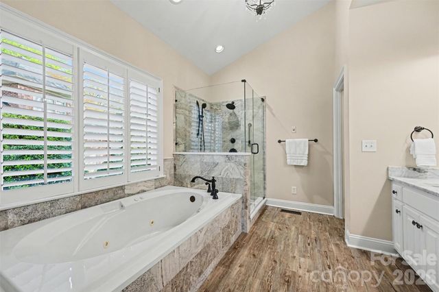 7321 Timberneck Court, Charlotte, NC 28277