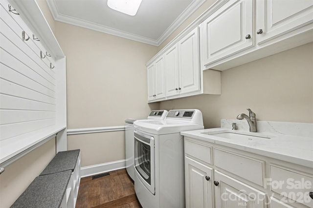 7321 Timberneck Court, Charlotte, NC 28277