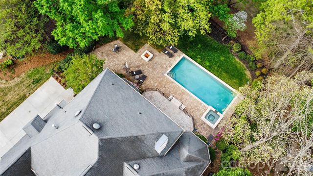 7321 Timberneck Court, Charlotte, NC 28277