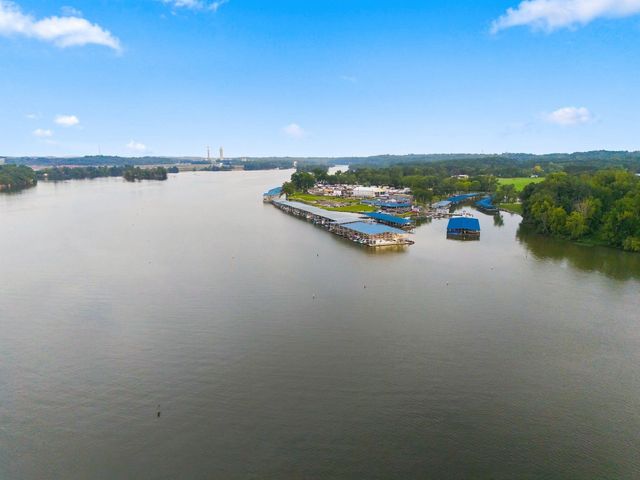 344 Peach Valley Rd, Gallatin, TN 37066