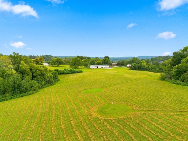 344 Peach Valley Rd, Gallatin, TN 37066