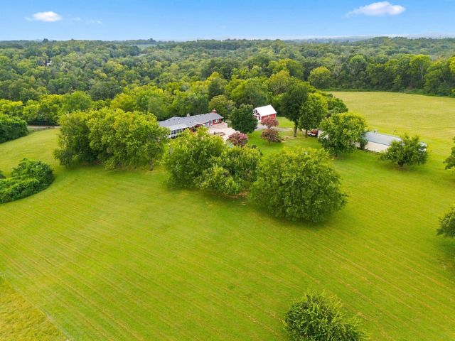 344 Peach Valley Rd, Gallatin, TN 37066