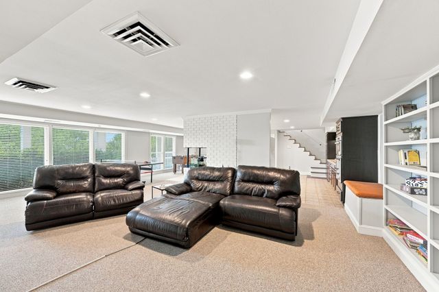 344 Peach Valley Rd, Gallatin, TN 37066