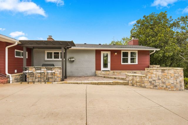 344 Peach Valley Rd, Gallatin, TN 37066