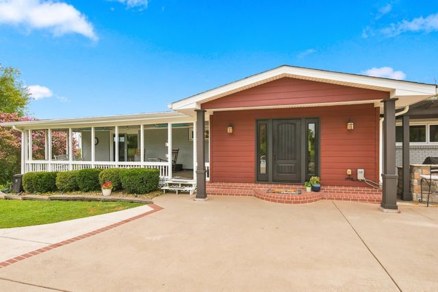 344 Peach Valley Rd, Gallatin, TN 37066