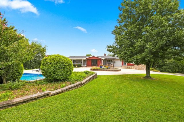 344 Peach Valley Rd, Gallatin, TN 37066